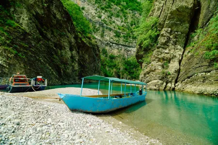 Discover Albania with a Polish Tour Guide: Hidden Gems, Local Stories, and Must-Do Excursions